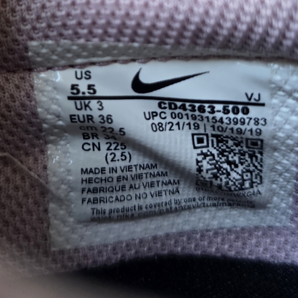 Nike Women's Pink and Black Sneakers Size 5.5 - Picture 10 of 10